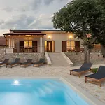 Villa Mara With Private Pool Near Sibenik * Дубрава