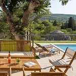 Villa Mara With Private Pool Near Sibenik *