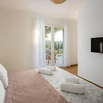 Villa Mara With Private Pool Near Sibenik