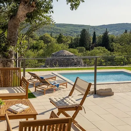 Mara With Private Pool Near National Park Krka Villa *