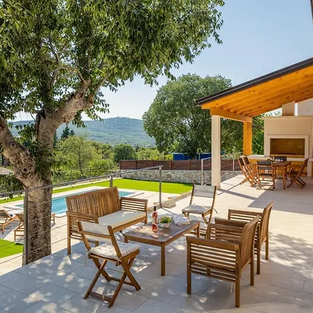 Villa Mara With Private Pool Near National Park Krka *