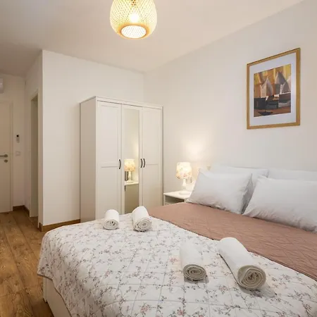 Mara Sibenik * Dubrava (Sibenik-Knin)