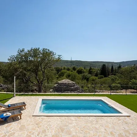 Villa Mara With Private Pool Near National Park Krka *