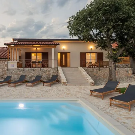 Mara With Private Pool Near National Park Krka * Dubrava (Sibenik-Knin)