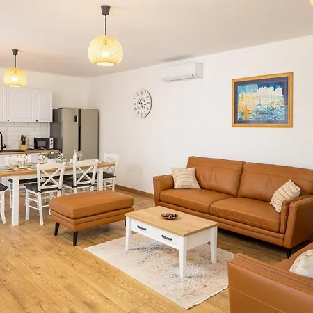 Mara Sibenik Дубрава