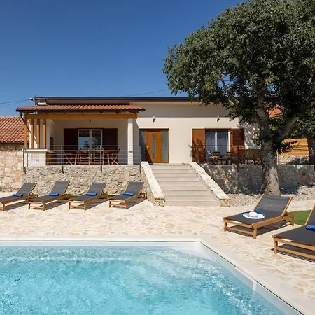 Villa Mara With Private Pool Near Sibenik *