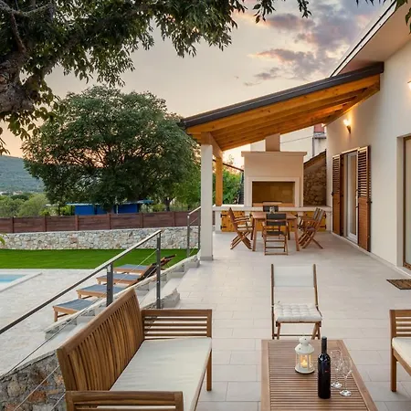 Villa Mara With Private Pool Near Sibenik Вилла